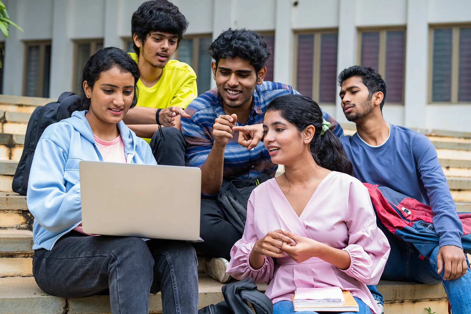Apeejay's need for seamless student experience: Unified platform for service requests, fee payments, and centralized academic updates